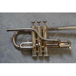 Kanstul lang model Eb/D trompet