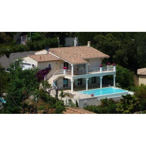Saint Aygulf, Luxe villa met schitterend zeezicht. € 899.000