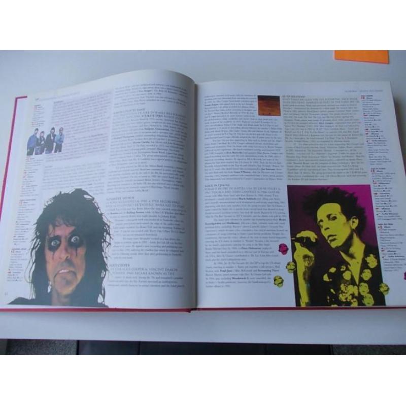 Virgin-encyclopedia of rock(dik boek)