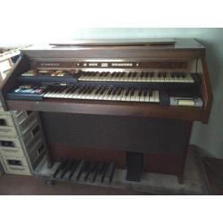Hammond model 5222 orgel in prima conditie