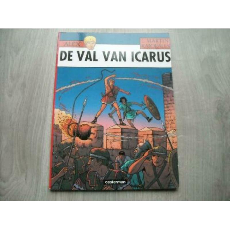 Alex De val van Icarus, J. Martin