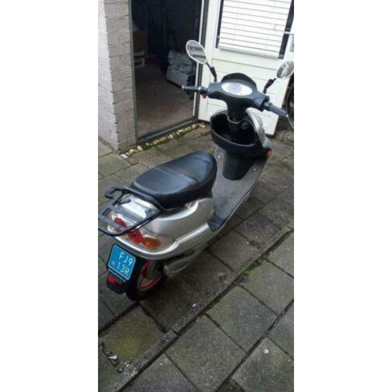 2x E-scooter 2008