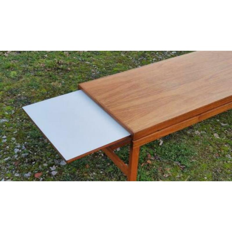 Deens design tafel