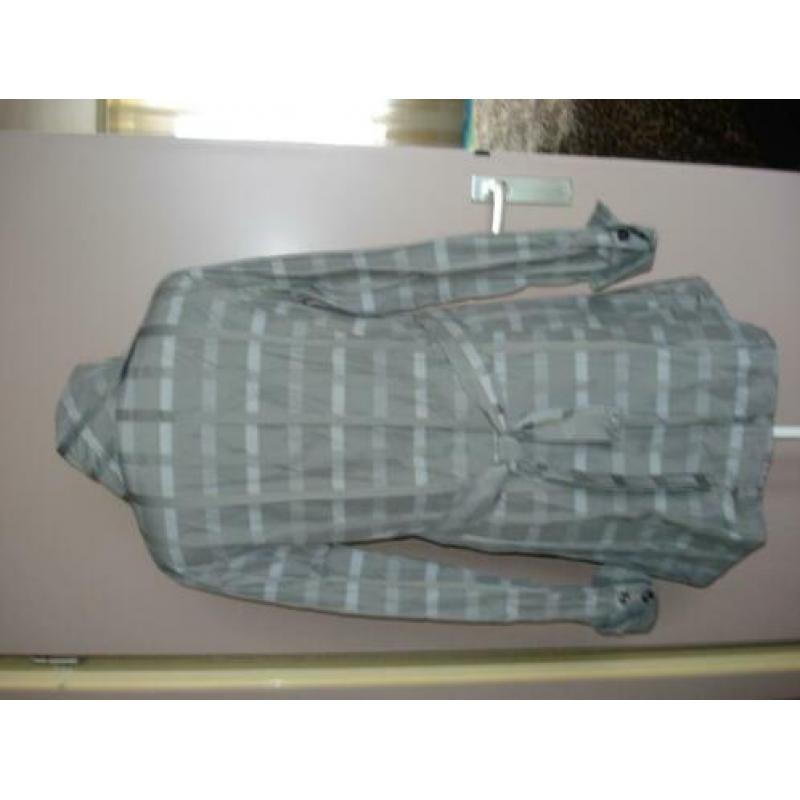 Nieuwe lange blouse/jas mt 38 van Leon aangeboden