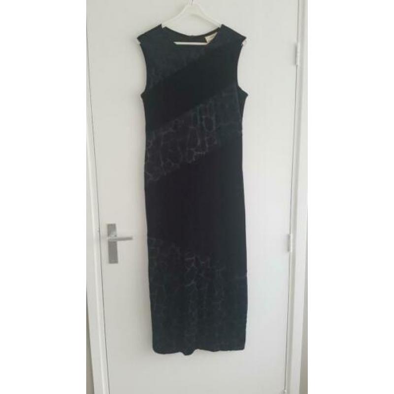 Prachtige feestelijke zwarte jurk van joseph ribkoff maat 42