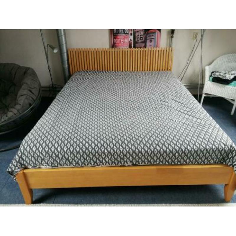 IKEA bed 160/200