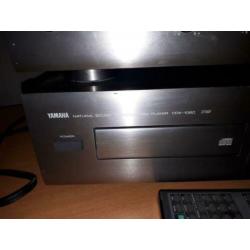 Yahaha ax-470 versterker cdx-1060 cd speler