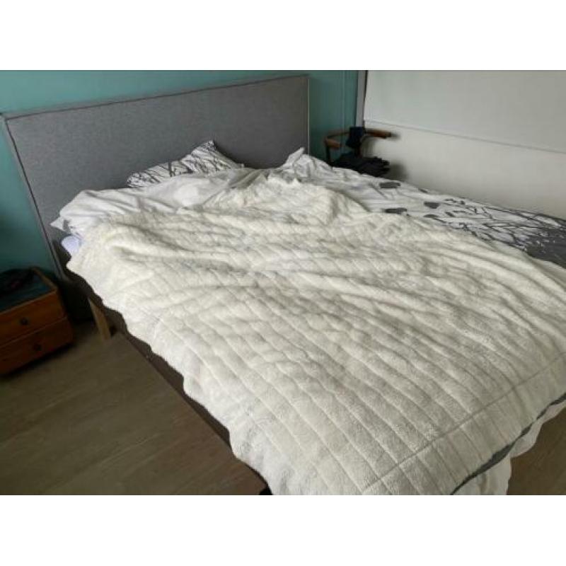 Home Made Bed met Matrassen 210x180