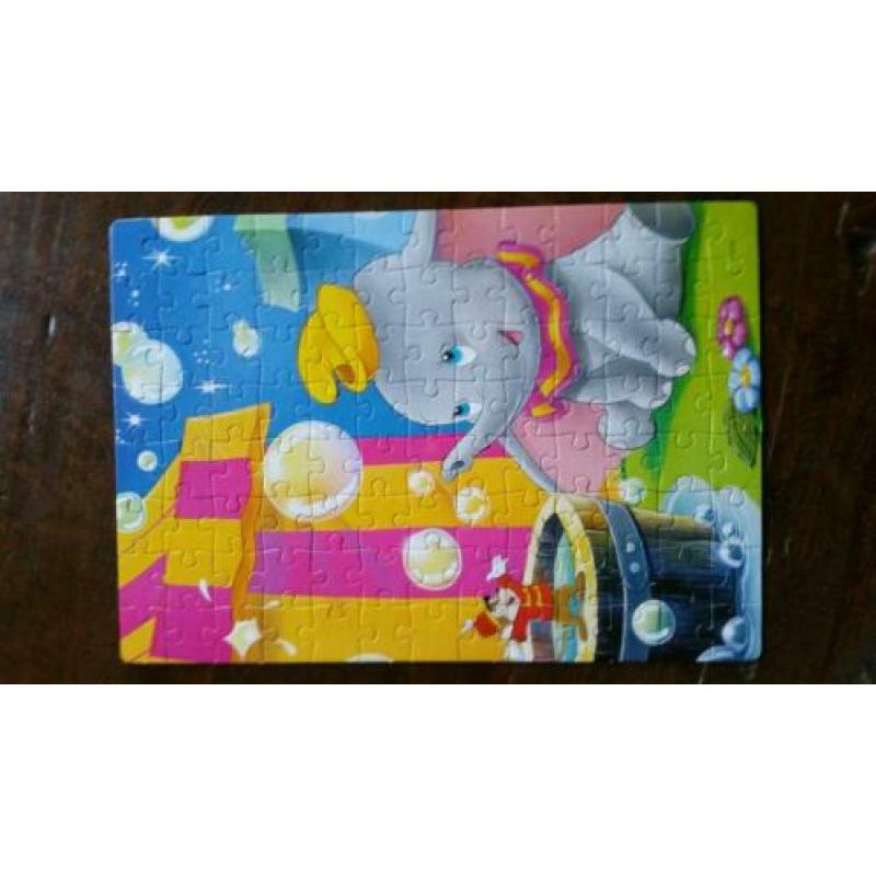 Disney puzzel 3 x 100 stukjes, Dumbo, Bambi, Pinocchio.