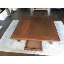 Teakhouten oude salontafel vierkant groot 130 x130 x 35 hoog