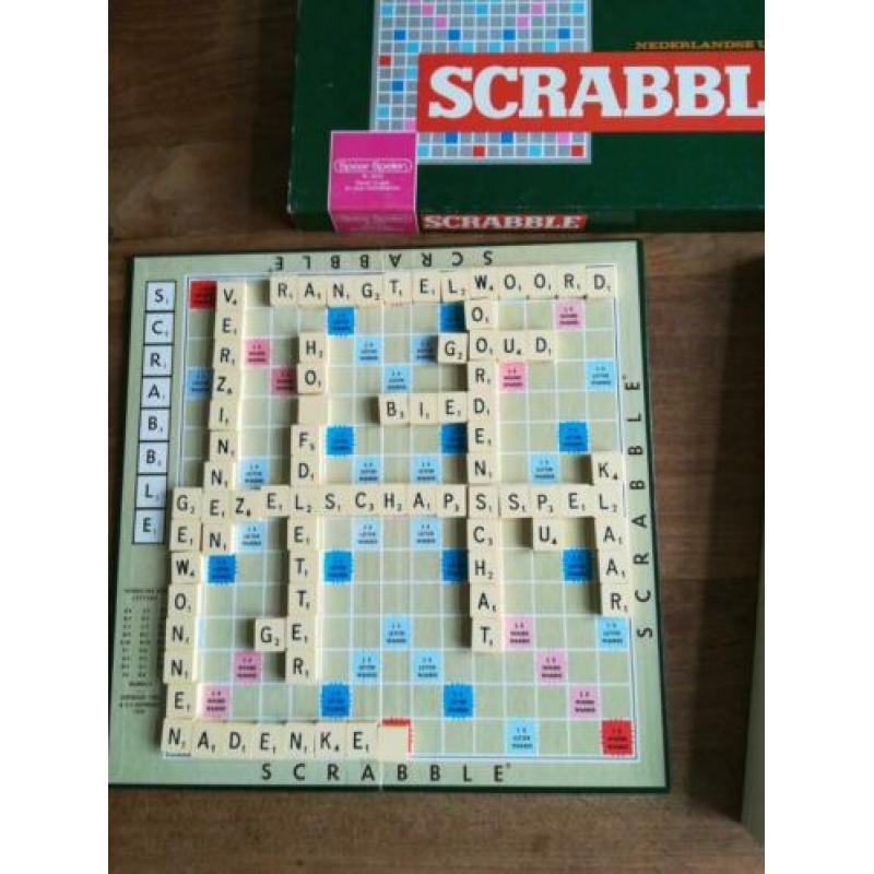 Scrabble spear-spelen nr 6022.