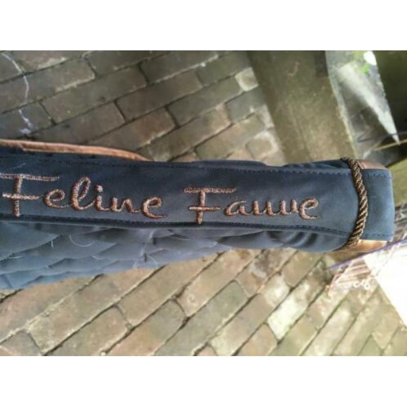 Feline Fauve dekje - maat pony dressuur