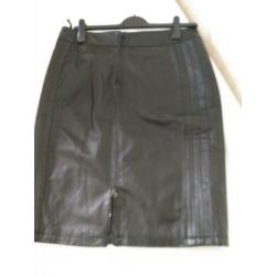 Beautiful italian designer real leather pencil skirt size42