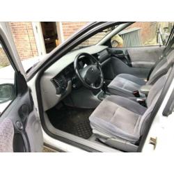 Opel Vectra-b 1998 Wit/automaat