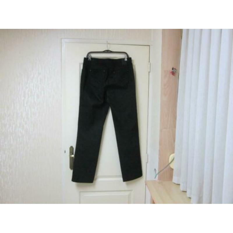 Brax star Carola cult zwarte 5 pocket jeans Mt 42