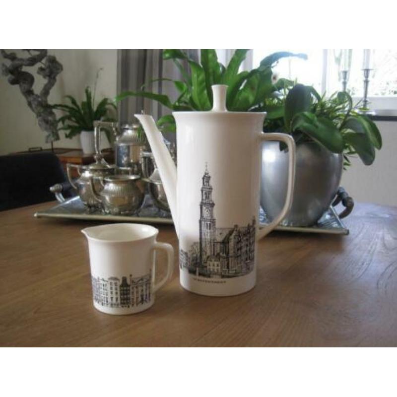 Amsterdams grachtenservies koffiepot en melkkannetje