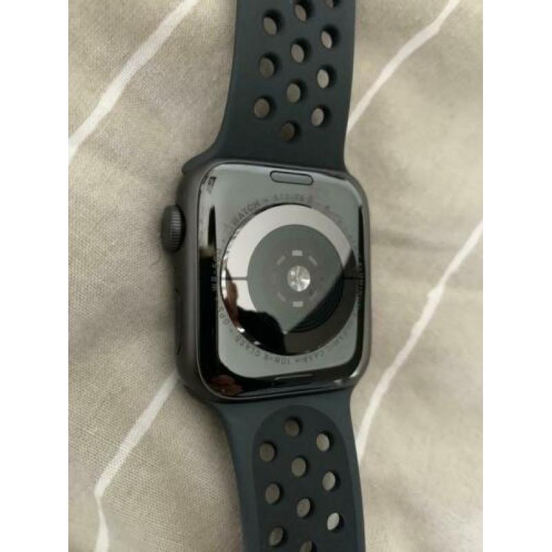 Apple Watch 5s 44mm