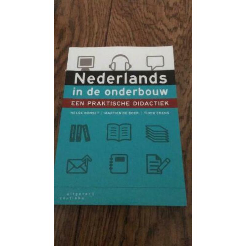 Nederlands studieboeken .