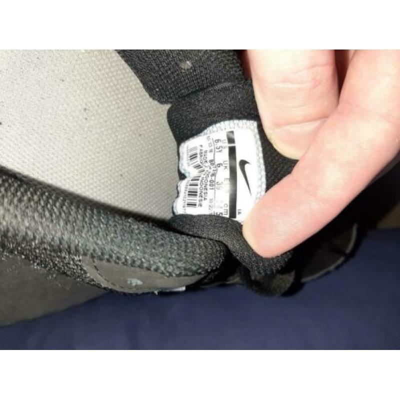 Nike, zwart wit sneaker schoen 39