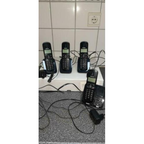 PHILIPS 4 quattro XHD huistelefoon CD175 telefoonset laders