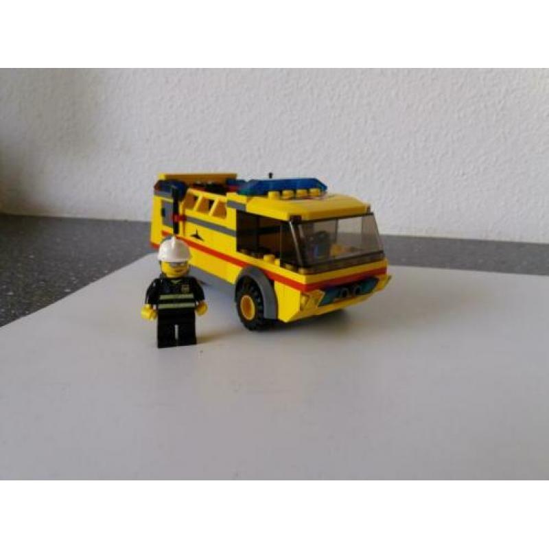 Lego set 7891 Brandweerwagen op het vliegveld