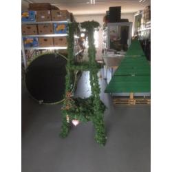 Grote Houten Kerstboom, is gebruikt voor winkeldecoratie !!!