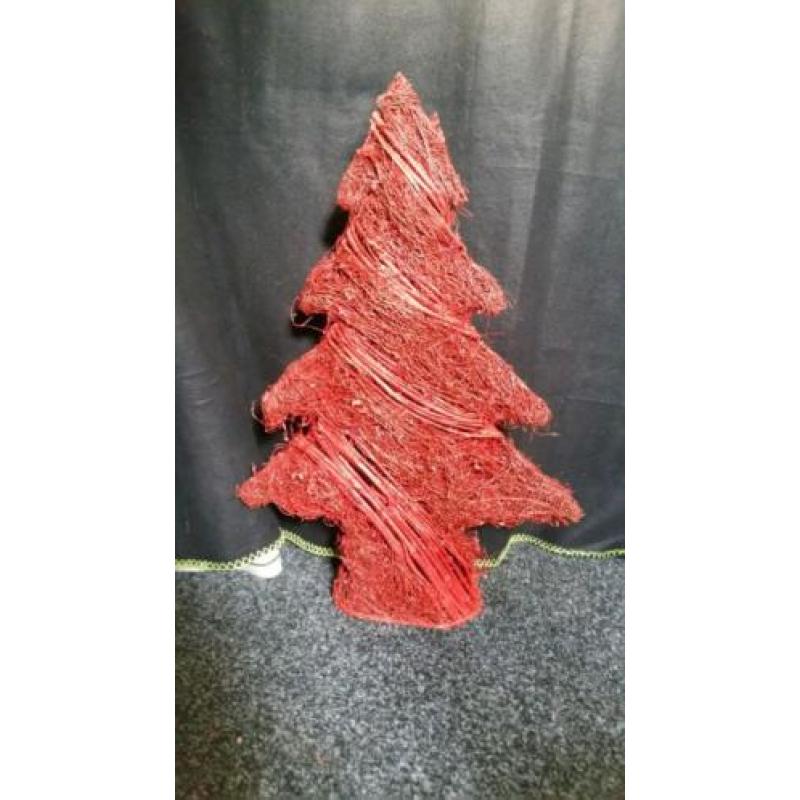 Rode rieten Kerstboom 50 cm hoog en rode kerstdecoratie
