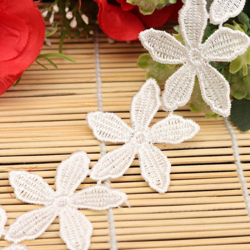 1 Yard White Flower Polyester Embroidery Lace Trim DIY Sewing Needlework Accessories
